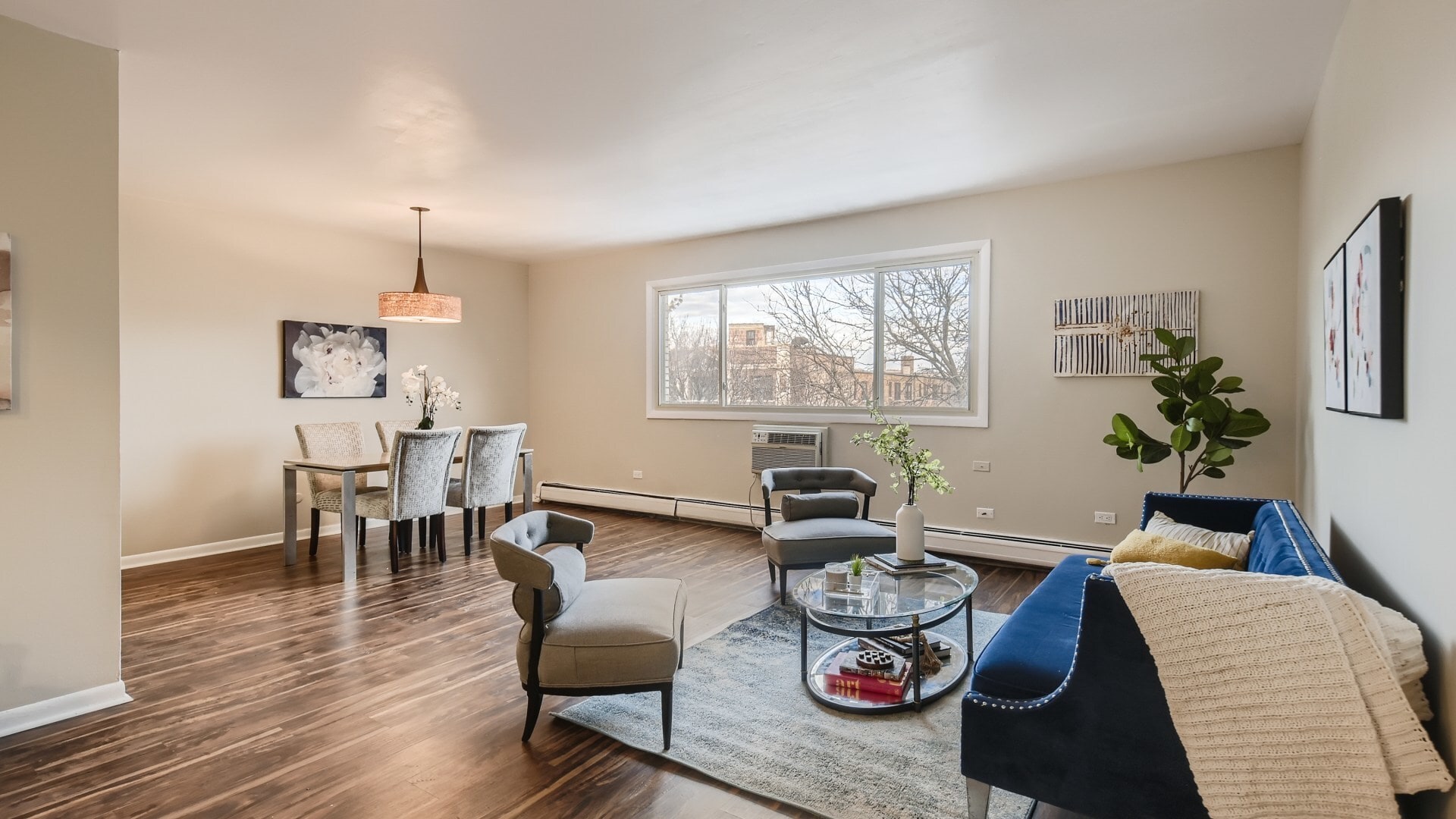 Living/Dining Room - 1415 W Pratt Blvd