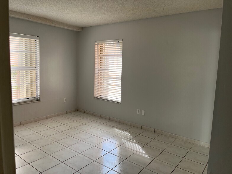 Building Photo - 7355 W 4th Ave