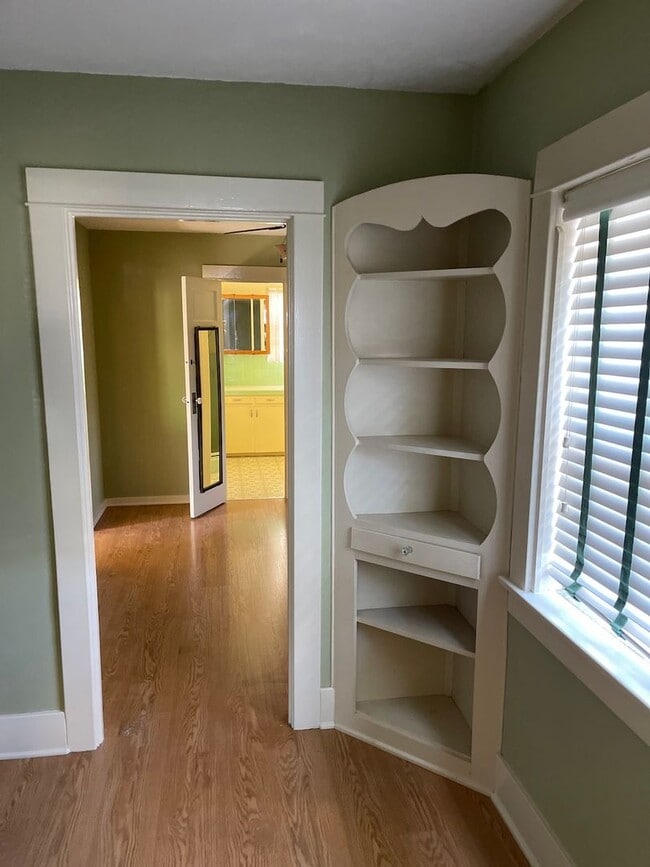 Building Photo - Chula Vista 4.5 Bedrooms and 3 Bathrooms -...