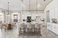 Building Photo - 2418 Askew Dr