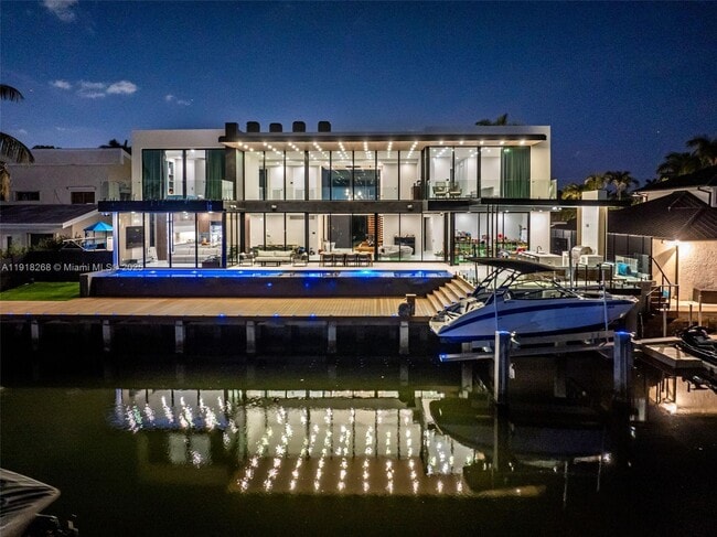 Building Photo - 1102 Washington St