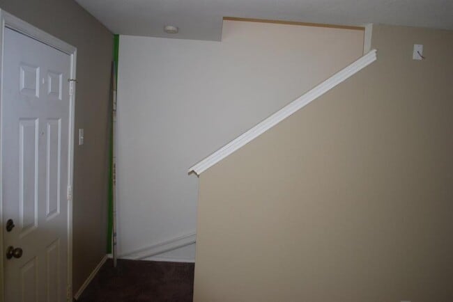 Building Photo - 161 Beech Dr
