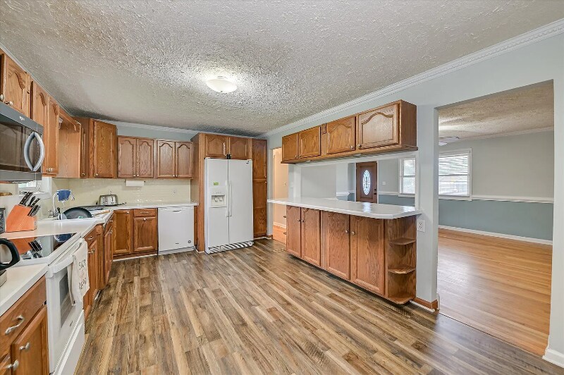 Building Photo - 103 Adams Ln