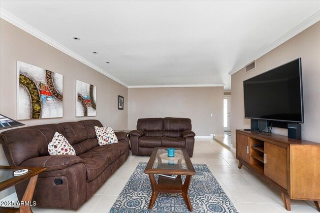 Building Photo - 8207 E Del Cuarzo Dr
