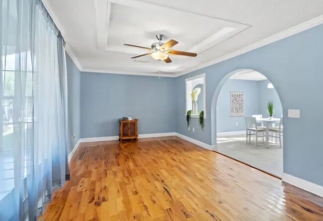 Building Photo - 7493 Sealawn Dr