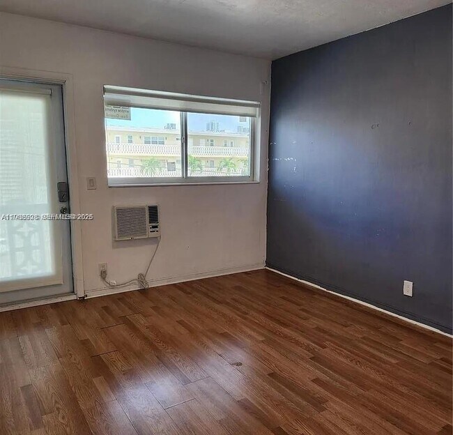 Building Photo - 455 Golden Isles Dr