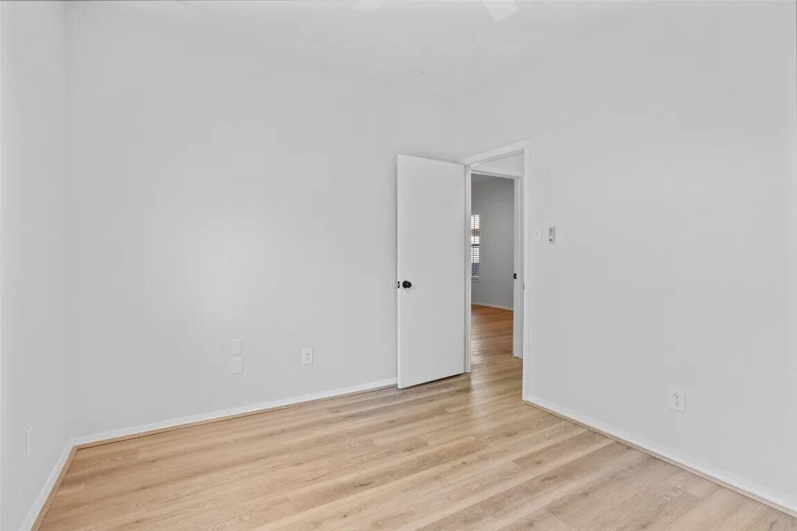 Building Photo - 4313 Flamingo Way