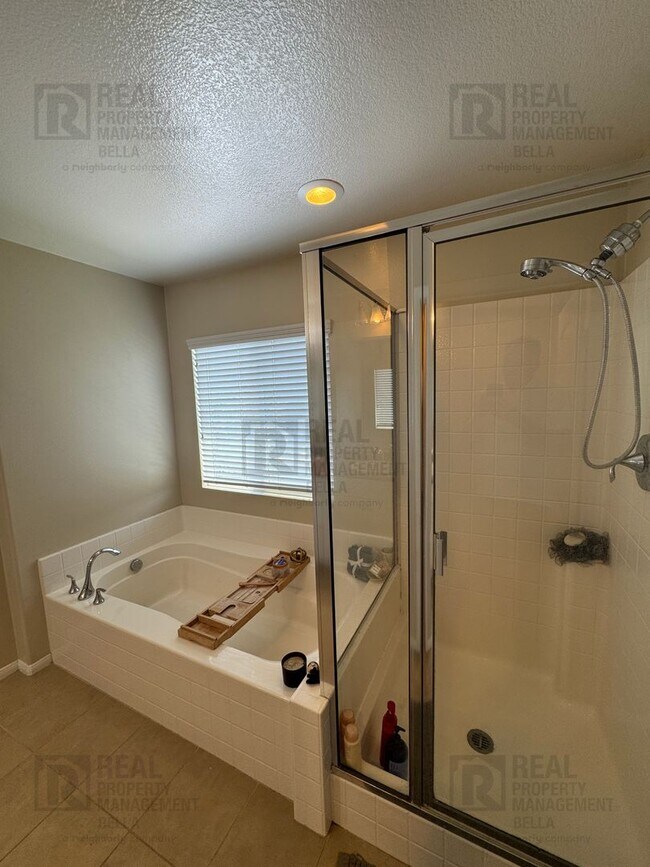 Building Photo - Resort-Style Living in Spencer’s Crossing ...