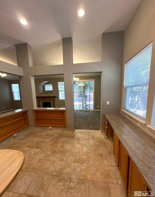 Building Photo - 2662 Pride Dr