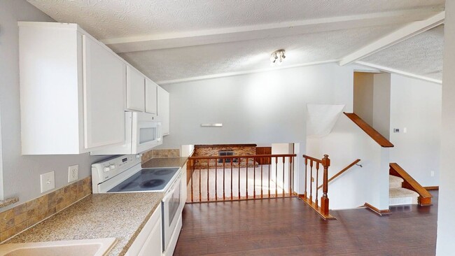 Building Photo - 3919 Quail Hollow Dr