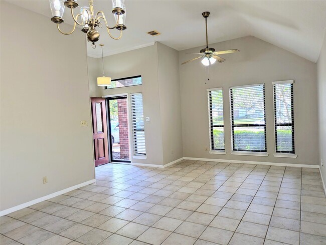 Building Photo - 13623 Bonilla Ln