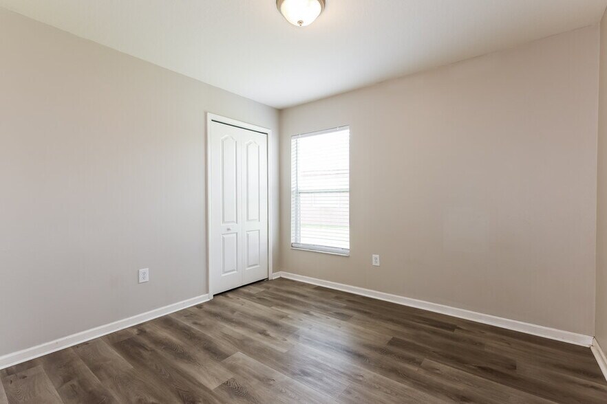 Building Photo - 1106 Summer Breeze Dr