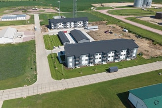 Building Photo - Cross Creek Apartments