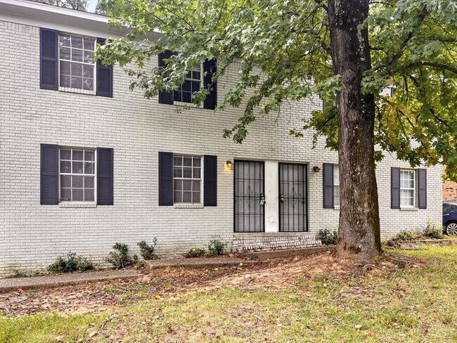 Building Photo - 8917 Tanya Dr
