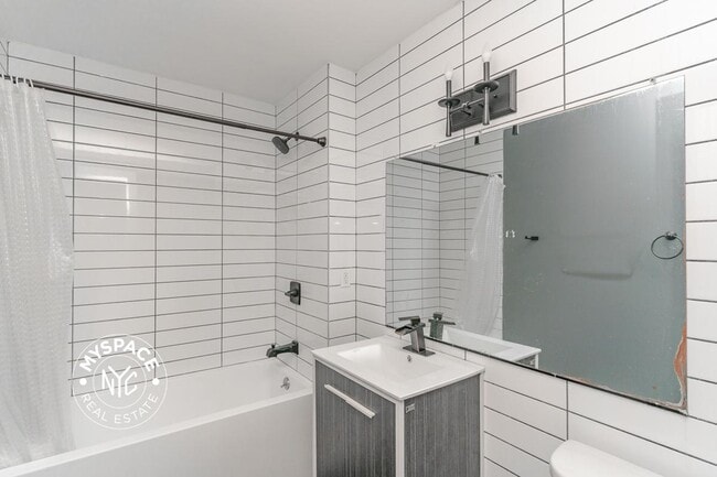 Building Photo - 6 Havens Pl