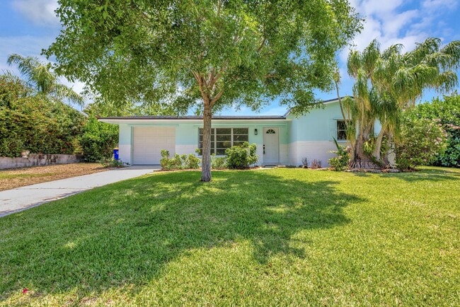 Building Photo - 3837 NE Melba Dr