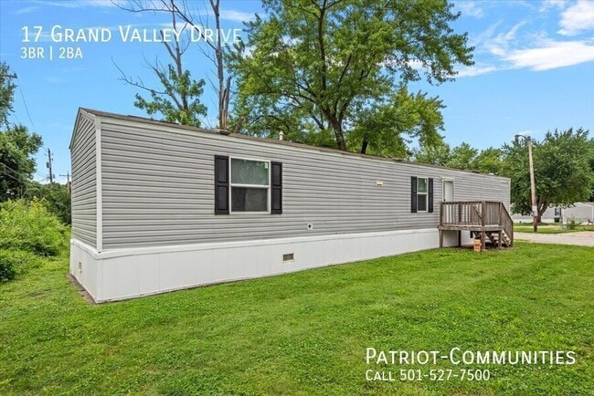 Building Photo - 17 Grand Valley Dr