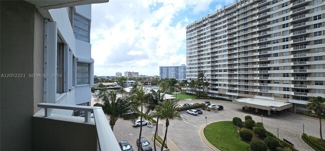 Building Photo - 1985 S Ocean Dr