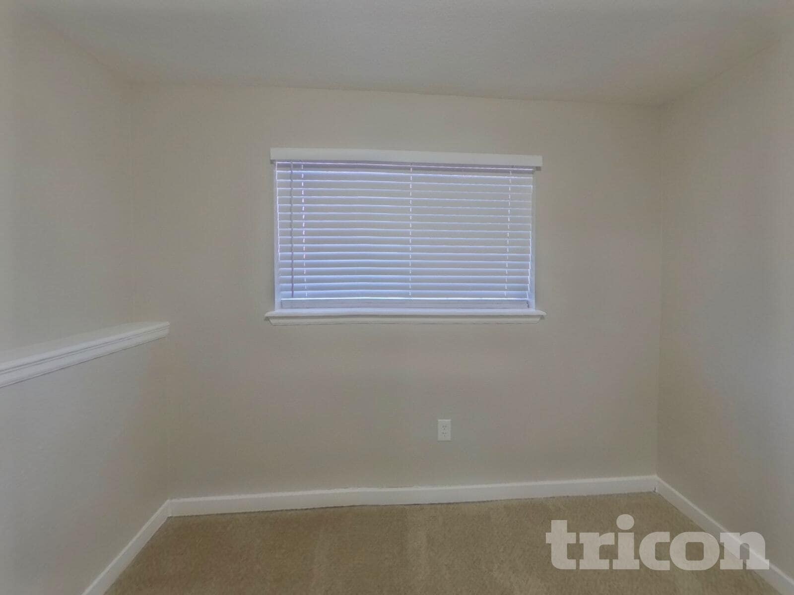 Building Photo - 9227 S Butterwood Ct