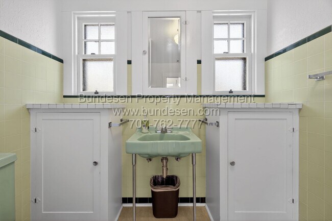 Building Photo - 612 Petaluma Blvd S