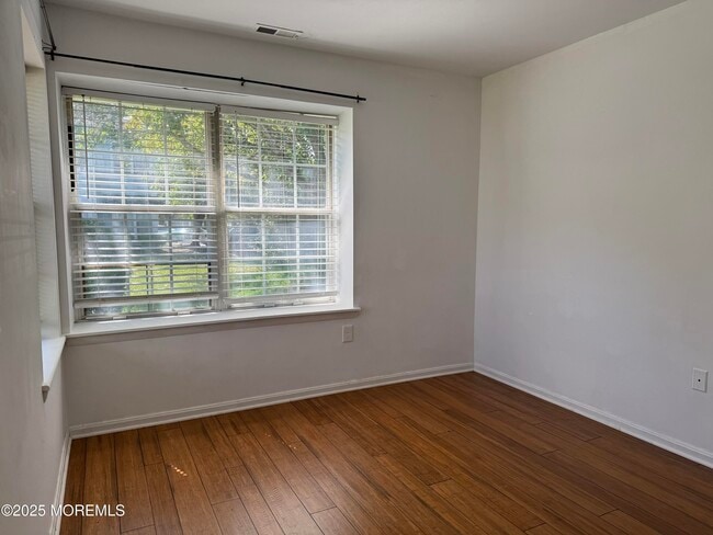 Building Photo - 58 Meadow Ridge Rd