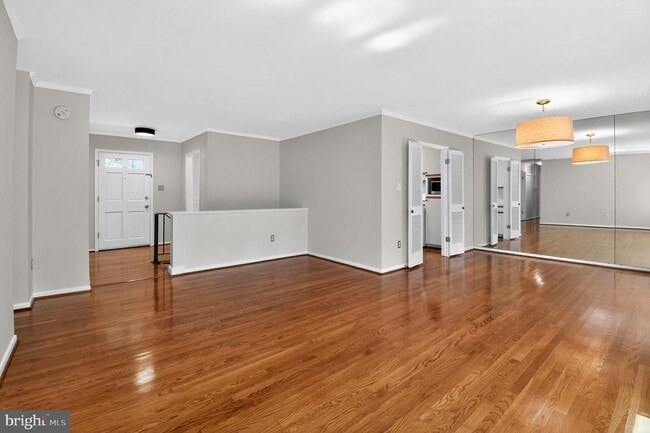Building Photo - 8233 Stonewall Dr
