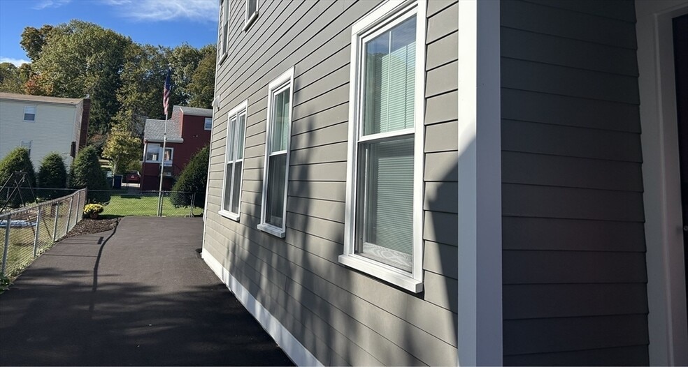 Building Photo - 29 Orange St