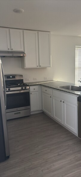 Building Photo - 10239 Asta Trl