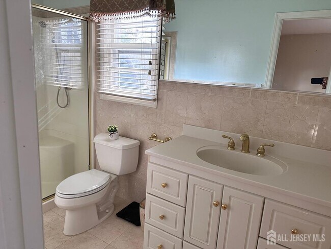 Building Photo - 4 Eric Ln