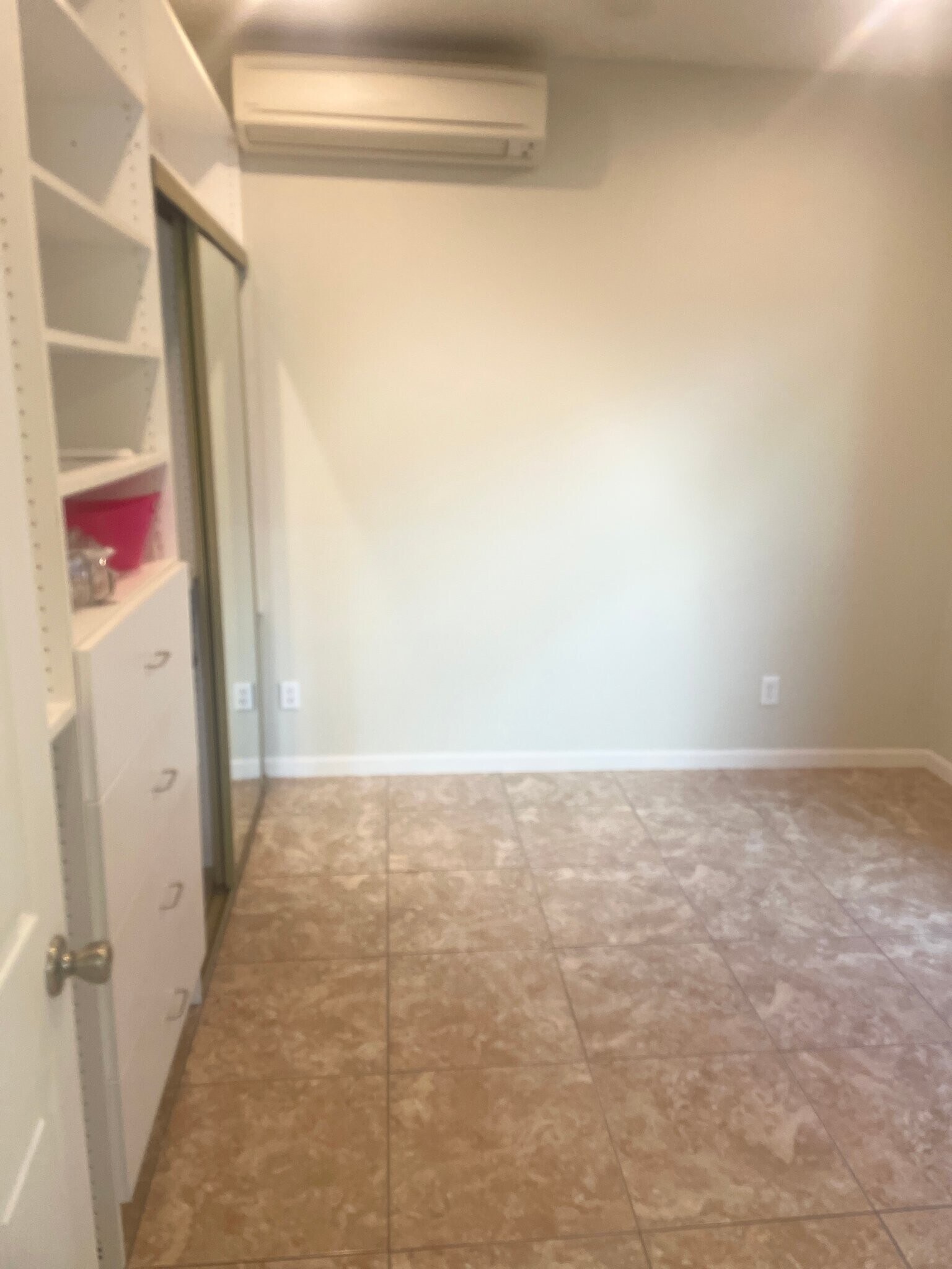 Building Photo - 310 Snow Flake Way