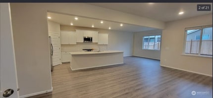 Building Photo - 1029 Panoramic Lp