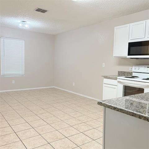 Building Photo - 1826 Trailview Dr