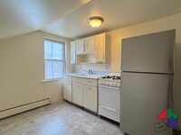 Building Photo - 37 Malletts Bay Ave