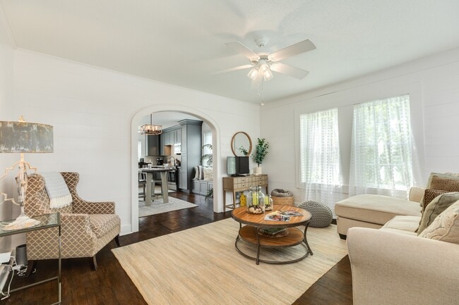 Building Photo - 4417 Avenue R