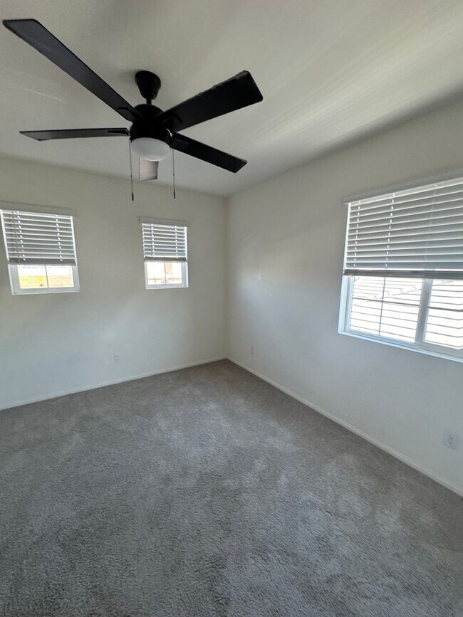 Building Photo - THIS HOME COMES WITH AN ADU