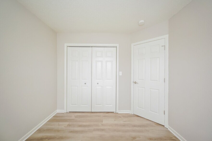 Building Photo - 9771 Jackson Way