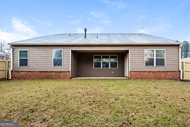 Building Photo - 700 Feldwood Ln