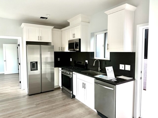 Primary Photo - 19421 Ventura Blvd