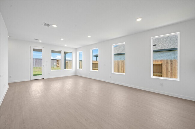 Building Photo - 16618 Golden Harvest Dr