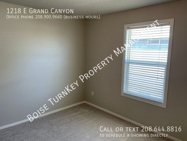 Building Photo - 1218 E Grand Canyon St