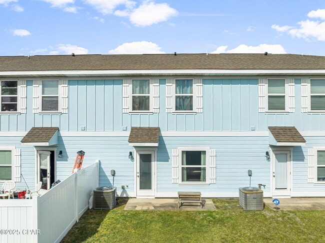 Building Photo - 7470 Shadow Lake Dr