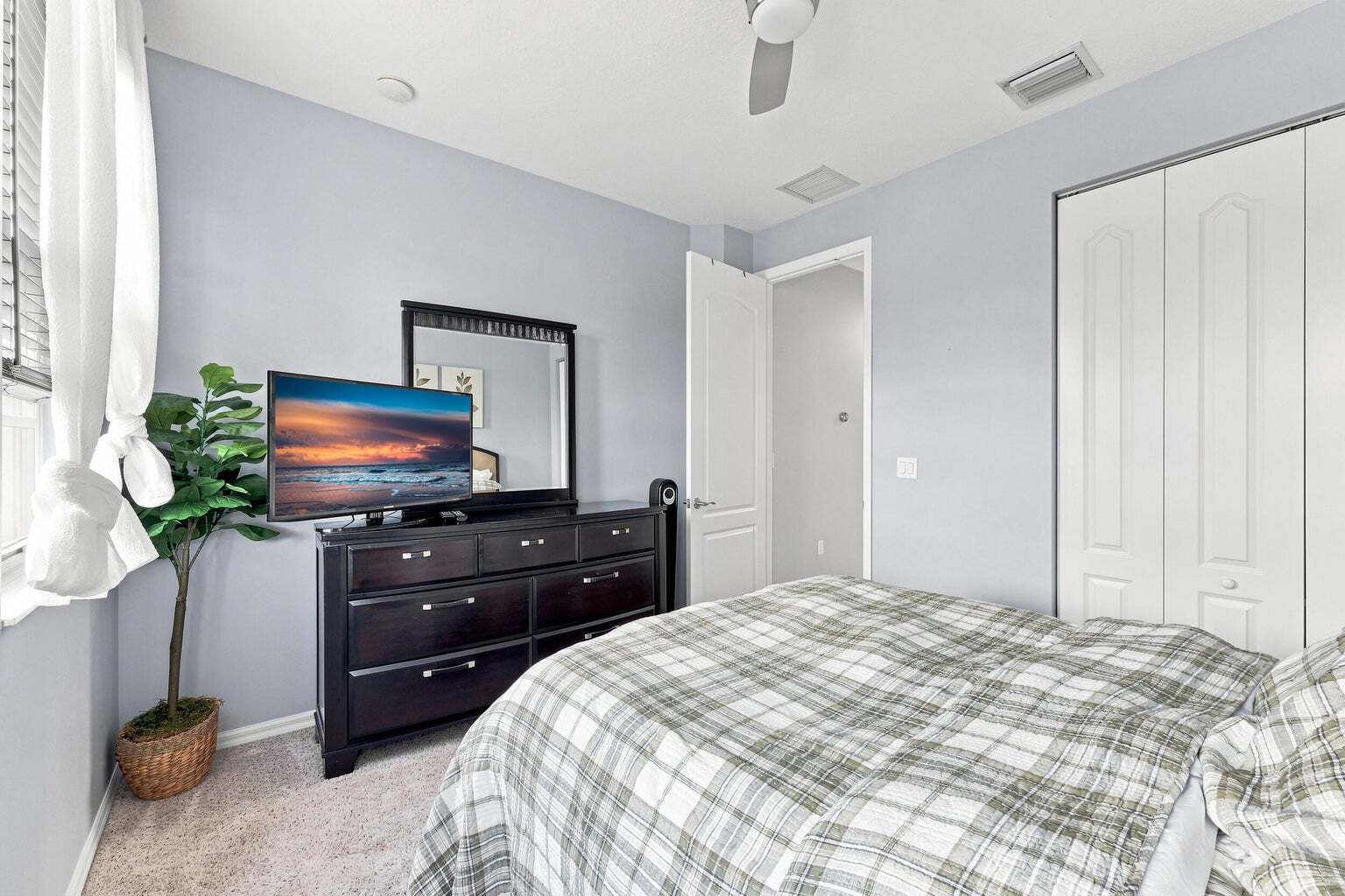 Building Photo - 4585 Tara Cove Way