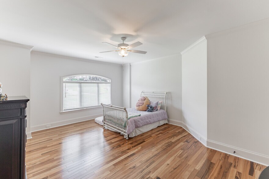 Building Photo - 136 Belle Ridge Dr