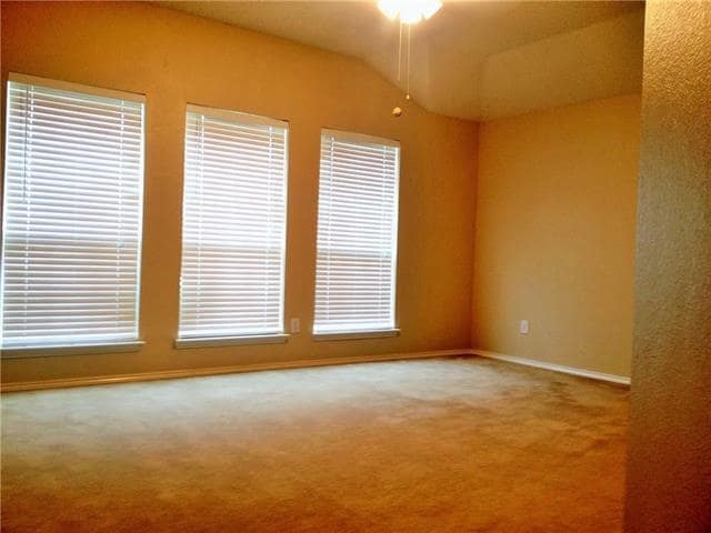 Building Photo - 625 Rothschild Ln