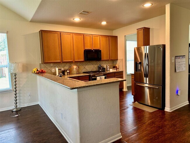 Building Photo - 18622 Each Elm Way