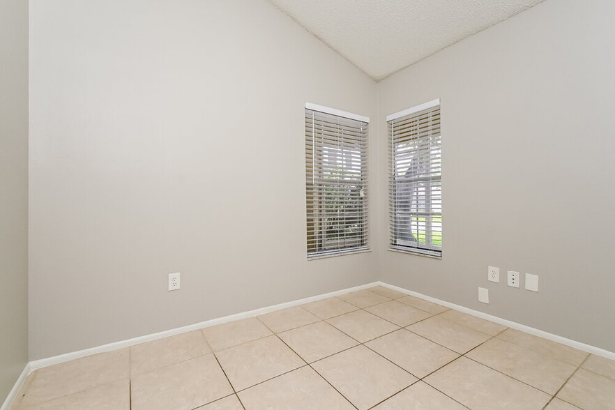 Building Photo - 13656 Laraway Dr