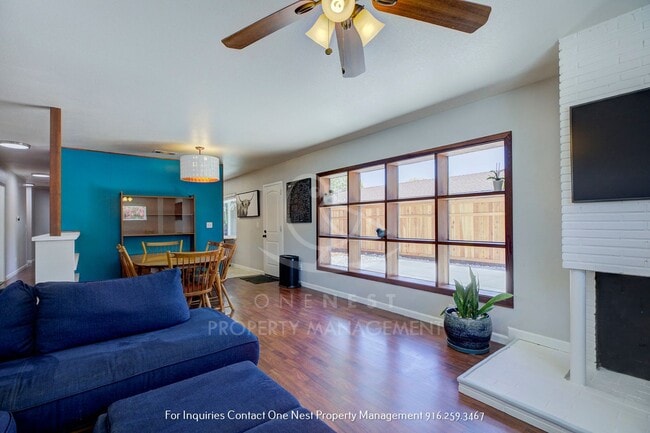Building Photo - Great Tahoe Park home, 3 bedroom with 1 ba...
