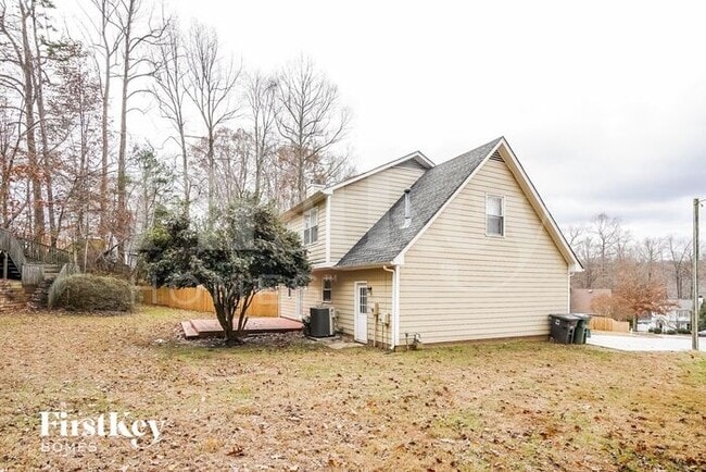 Building Photo - 5001 Trellis Ct N