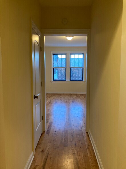 Building Photo - 338 Tudor Ct