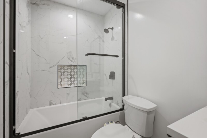 Building Photo - 451 N Coronado St